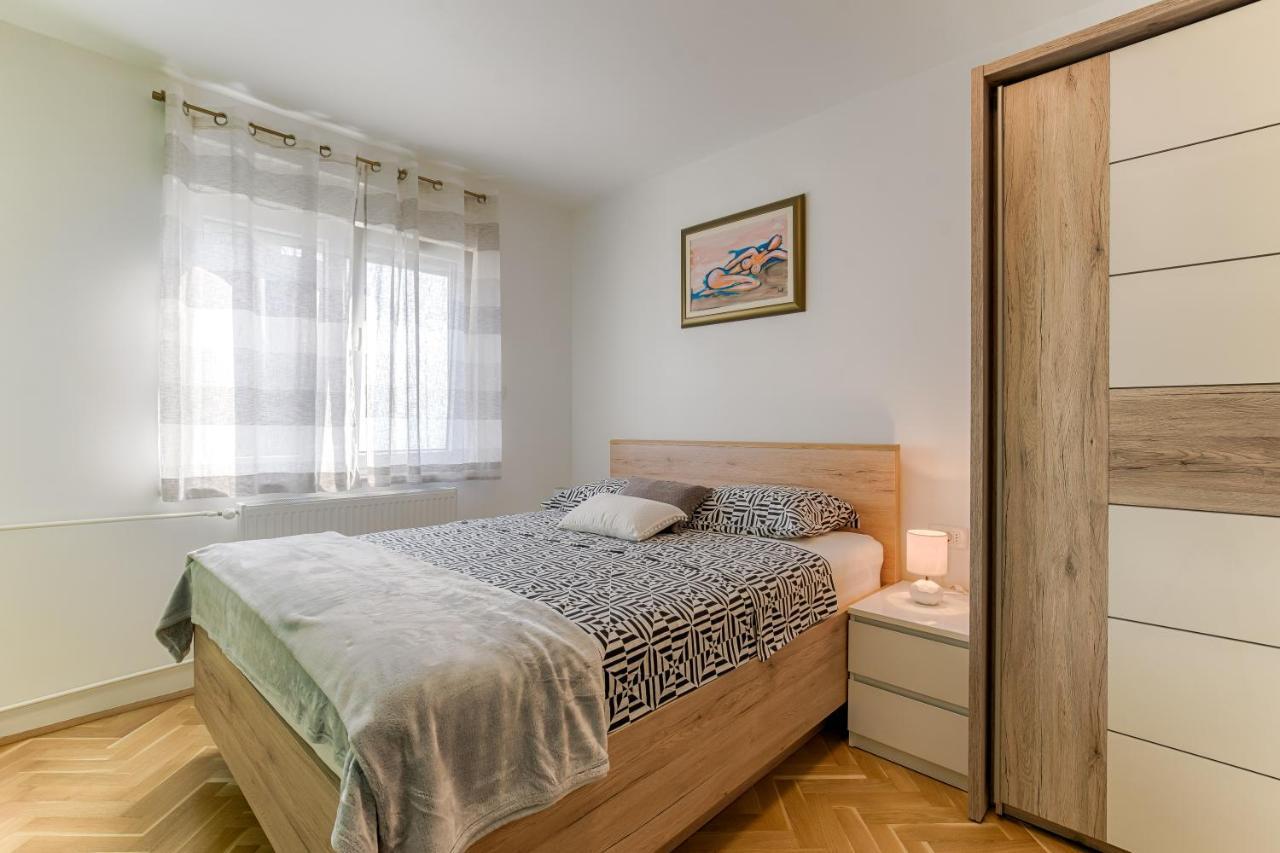 Two Bedroom Apartment Paris Rijeka Exterior foto